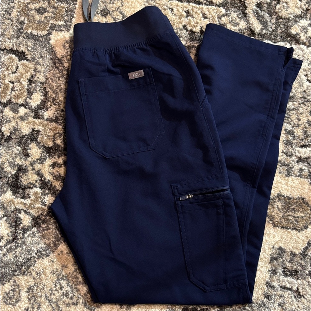Figs Women's Navy Skinny Scrub Pants
